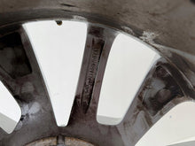 Laden Sie das Bild in den Galerie-Viewer, 1x Alufelge 18 Zoll 57A601025D Skoda Karoq Rim Wheel FEL4774863566ao