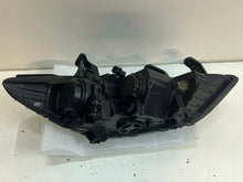 Laden Sie das Bild in den Galerie-Viewer, Frontscheinwerfer Hyundai Elantra 92101F2 Links Scheinwerfer Headlight