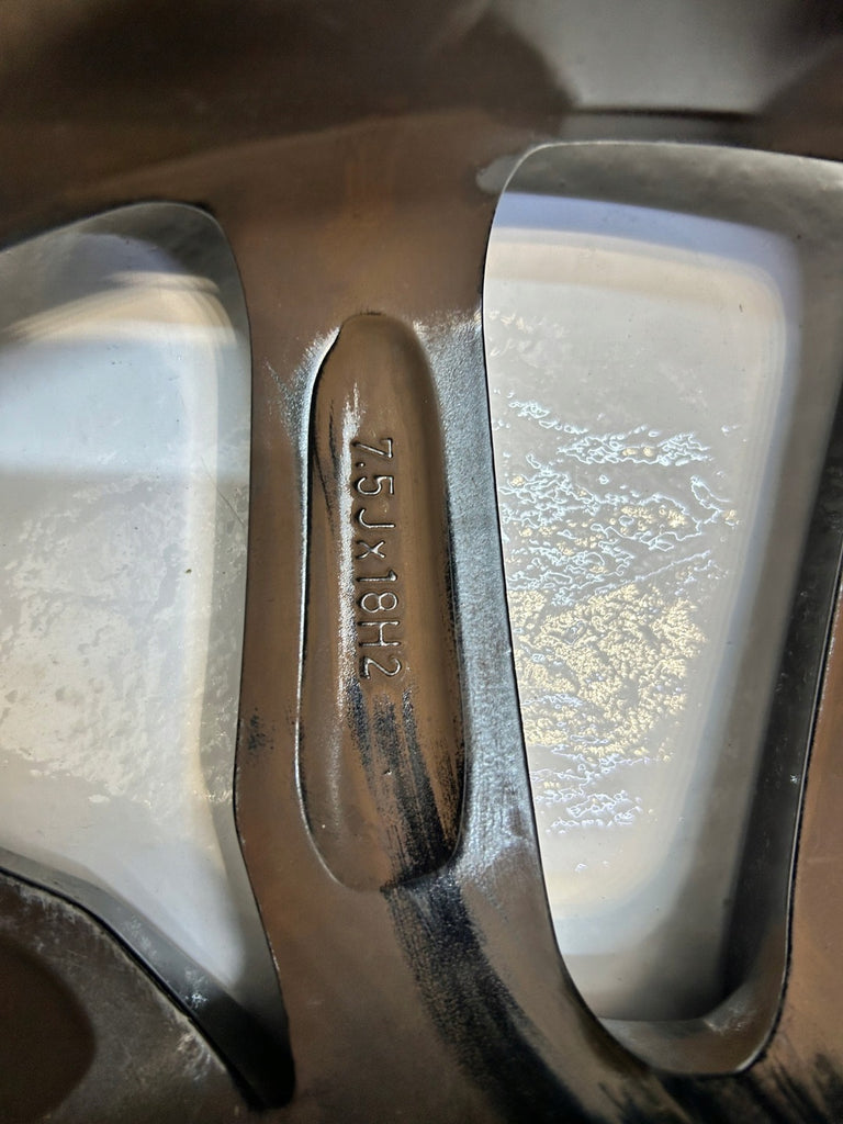 1x Alufelge 18 Zoll 7.5" 5x108 KBA52367 TS8987 Volvo V40 Rim Wheel