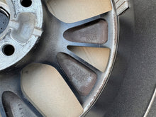 Load image into Gallery viewer, 1x Alufelge 17 Zoll 7.0" 5x114.3 35ET 403002540R Renault Arkana I Rim Wheel FEL4832564457tq