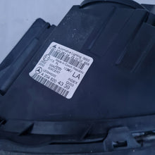 Laden Sie das Bild in den Galerie-Viewer, Frontscheinwerfer Mercedes-Benz W204 A208204339 A2048204639 Ein Satz Headlight SCH6021551569fo