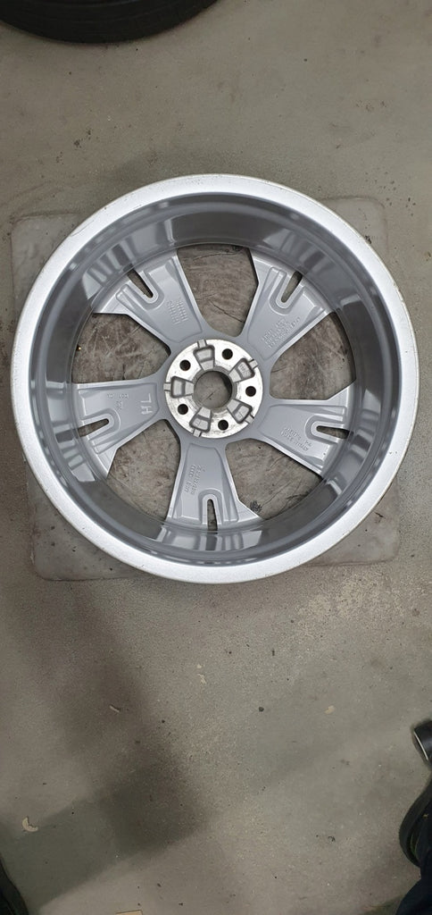 1x Alufelge 19 Zoll 8.0" 5x112 49ET Glanz 8Y0601025K Audi A3 Rim Wheel FEL2797486765td