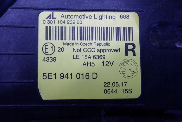 Frontscheinwerfer Skoda Octavia III 5E1941016D Rechts Scheinwerfer Headlight SCH1008090637nz