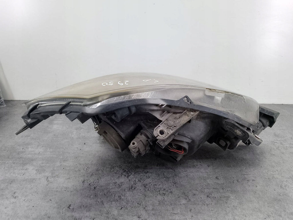 Frontscheinwerfer Renault Clio III 8200261610 89900161 Links Headlight SCH2614615521zi