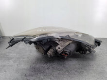 Laden Sie das Bild in den Galerie-Viewer, Frontscheinwerfer Renault Clio III 8200261610 89900161 Links Headlight SCH2614615521zi