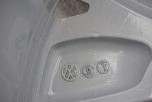 Load image into Gallery viewer, 1x Alufelge 17 Zoll 7.5" 5x112 51ET Glanz Silber 5H0601025BE VW Golf Viii FEL7305757055fe
