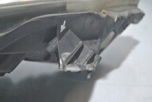 Load image into Gallery viewer, Frontscheinwerfer Opel Vectra C 13170933FY Xenon Links Scheinwerfer Headlight