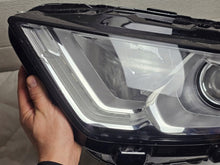 Laden Sie das Bild in den Galerie-Viewer, Frontscheinwerfer Ford Ecosport GN15-13W030-JE Links Scheinwerfer Headlight SCH4292388852ir