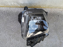 Laden Sie das Bild in den Galerie-Viewer, Frontscheinwerfer Hyundai Tucson N7921-61120 Full LED Rechts Headlight