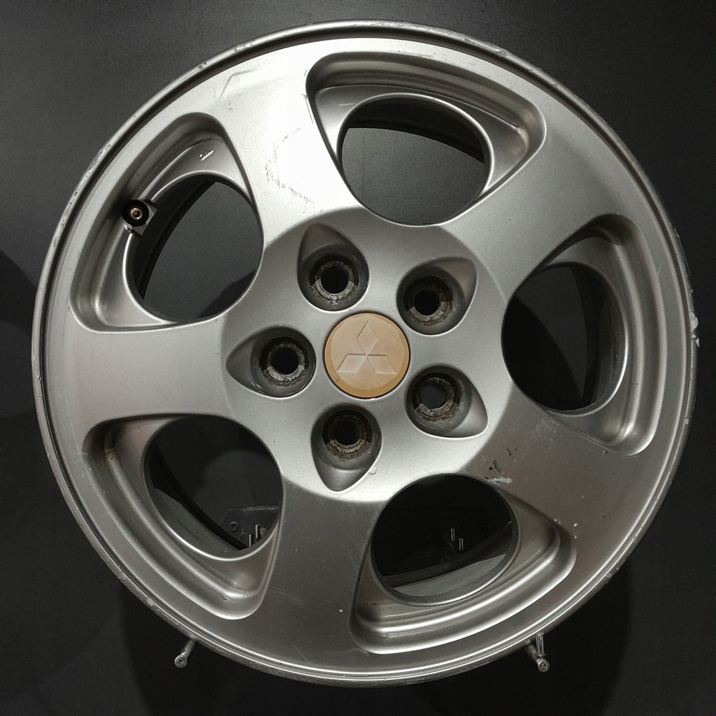 4x Alufelge 16 Zoll 6.0" 5x114.3 46ET Mitsubishi Pajero I Rim Wheel FEL7061432190lb