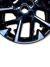 Laden Sie das Bild in den Galerie-Viewer, 1x Alufelge 17 Zoll 9833892680 Opel Corsa F Rim Wheel FEL2928727191yd