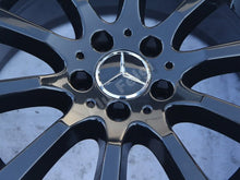 Laden Sie das Bild in den Galerie-Viewer, 1x Alufelge 17 Zoll 7.5&quot; 5x112 47ET A2044018002 Mercedes-Benz Rim Wheel