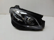 Laden Sie das Bild in den Galerie-Viewer, Frontscheinwerfer Mercedes-Benz W213 A2139067606 LED Rechts Headlight SCH4934319259sx