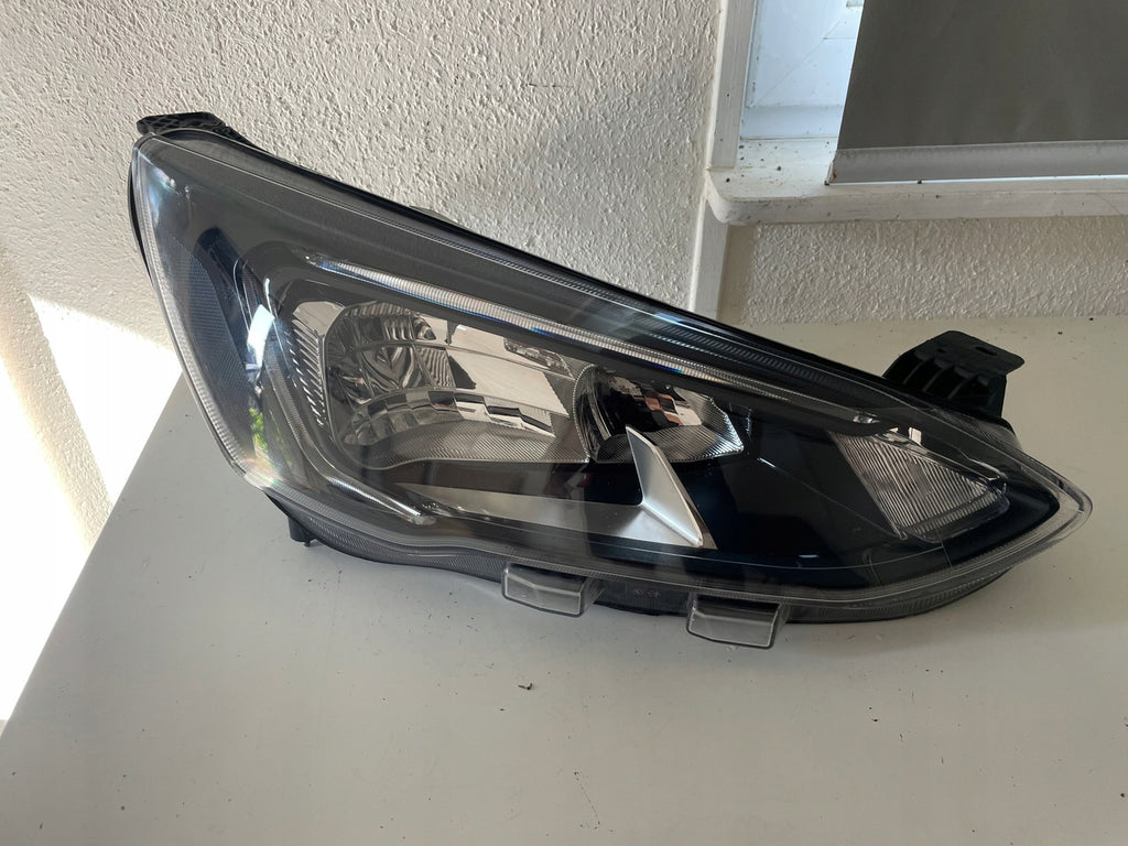 Frontscheinwerfer Ford Focus MX7B-13E014-CE LED Rechts Scheinwerfer Headlight