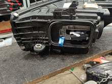 Laden Sie das Bild in den Galerie-Viewer, Frontscheinwerfer Mercedes-Benz W206 A2069064803 LED Rechts Headlight SCH5262183433ob