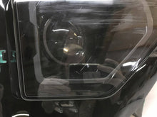 Load image into Gallery viewer, Frontscheinwerfer Dacia Spring 260103998R Rechts Scheinwerfer Headlight