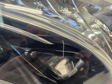 Laden Sie das Bild in den Galerie-Viewer, Frontscheinwerfer Mercedes-Benz Vito W447 A4479064700 Full LED Rechts Headlight