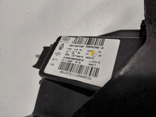 Laden Sie das Bild in den Galerie-Viewer, Frontscheinwerfer Renault Clio I V 260109379R Full LED Rechts Headlight SCH7551145337zy