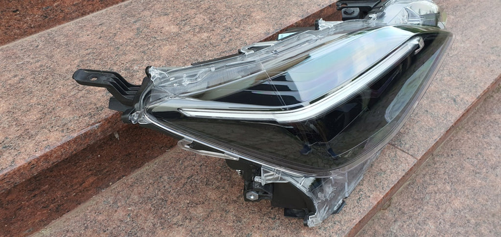 Frontscheinwerfer Toyota Yaris Cross Xenon Rechts Scheinwerfer Headlight SCH9616318667vm