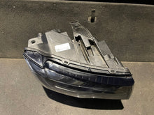 Load image into Gallery viewer, Frontscheinwerfer Jeep Grand Cherokee T77598B Rechts Scheinwerfer Headlight SCH6808816755qa