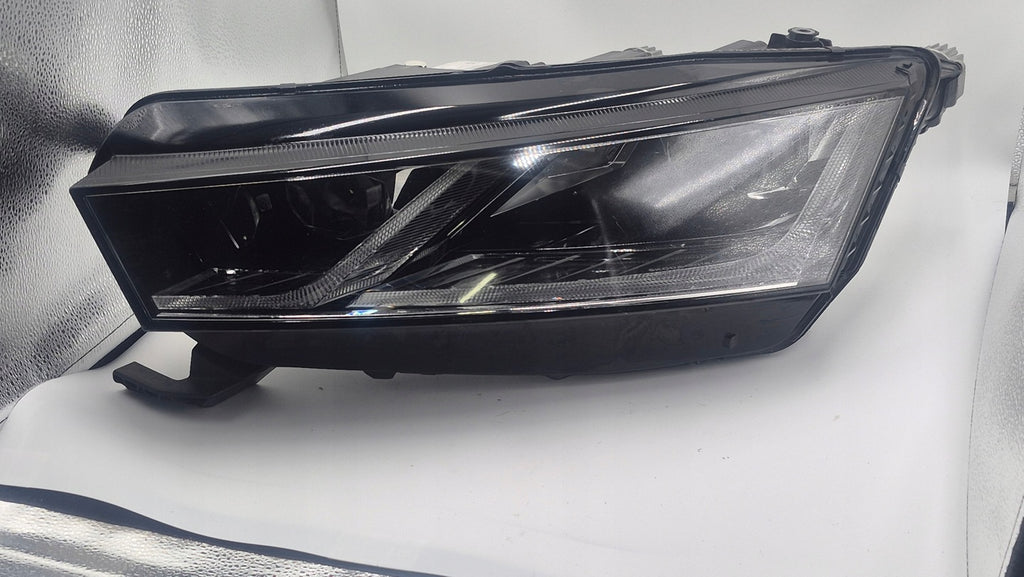 Frontscheinwerfer Skoda 5E4941015 Full LED FALSE Scheinwerfer Headlight SCH9712945757xc