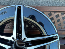 Laden Sie das Bild in den Galerie-Viewer, 1x Alufelge 19 Zoll 8.0" 5x112 34ET Glanz Schwarz A2934011600 Mercedes-Benz Eqc FEL9906870215ih