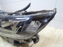 Laden Sie das Bild in den Galerie-Viewer, Frontscheinwerfer Toyota Land Cruiser LED Ein Stück (Rechts oder Links)