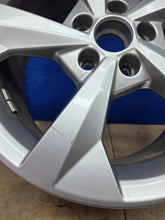 Laden Sie das Bild in den Galerie-Viewer, 1x Alufelge 18 Zoll 8Y0601025CP Audi A3 Rim Wheel FEL5503727455ab
