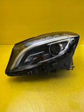 Laden Sie das Bild in den Galerie-Viewer, Frontscheinwerfer Mercedes-Benz Gla A1569061700 Xenon Links Headlight SCH1451565365qt