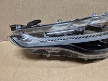 Laden Sie das Bild in den Galerie-Viewer, Frontscheinwerfer Toyota Corolla 16184 16-184 LED Links Scheinwerfer Headlight SCH2506827043gj