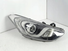 Load image into Gallery viewer, Frontscheinwerfer Hyundai I30 92102-A6020 Rechts Scheinwerfer Headlight