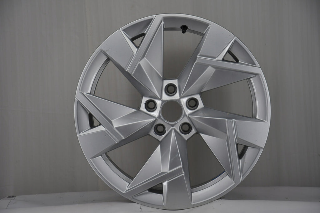 1x Alufelge 18 Zoll 7.5" 5x112 40ET Glanz Silber 57H601025 Skoda Rim Wheel FEL8456659587jn