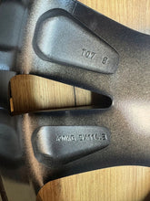 Laden Sie das Bild in den Galerie-Viewer, 1x Alufelge 18 Zoll 7.0" 5x114.3 45ET Glanz 9965787080 Mazda Cx-30 Rim Wheel FEL8255294724cb