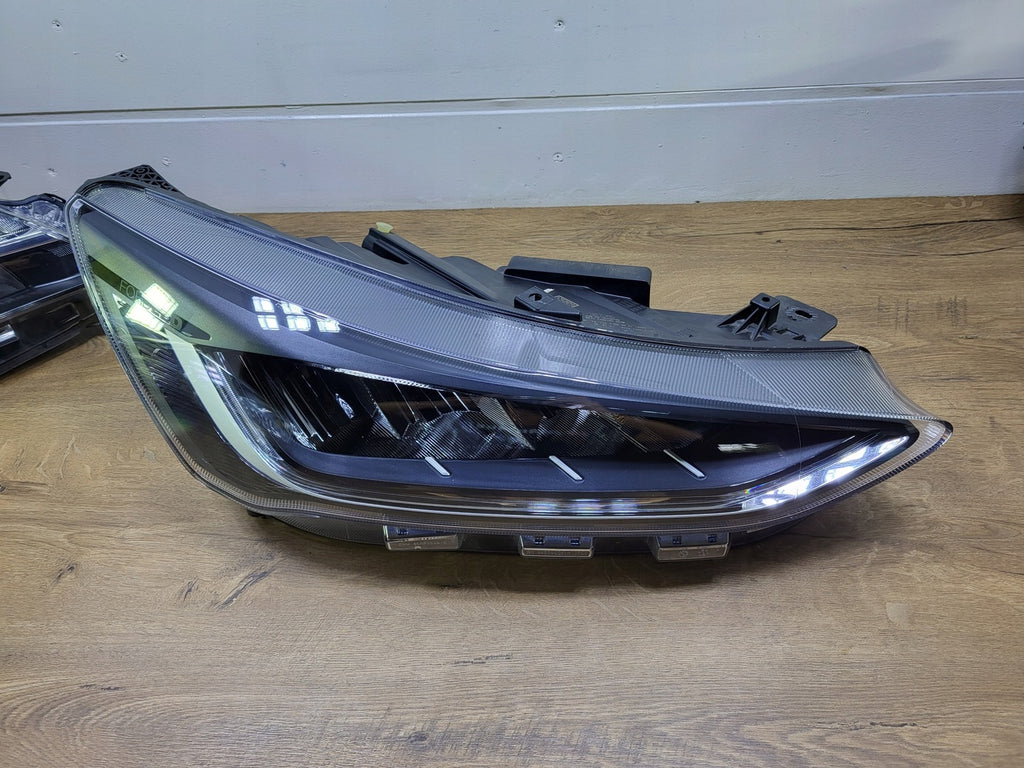 Frontscheinwerfer Ford Focus NX7B-13E014-CD LED Rechts Scheinwerfer Headlight