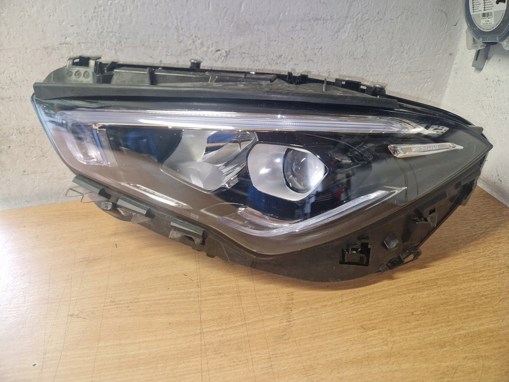 Frontscheinwerfer Mercedes-Benz Cla A1189062500 LED Rechts oder Links