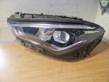 Laden Sie das Bild in den Galerie-Viewer, Frontscheinwerfer Mercedes-Benz Cla A1189062500 LED Rechts oder Links