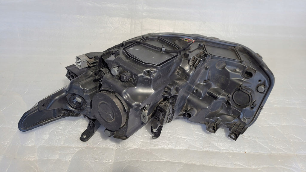 Frontscheinwerfer Toyota Auris 81110-02K30 Rechts Scheinwerfer Headlight