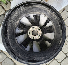 Laden Sie das Bild in den Galerie-Viewer, 1x Alufelge 18 Zoll 8.0&quot; 5x108 48ET Glanz Schwarz 9835058180 Peugeot 308 Iii