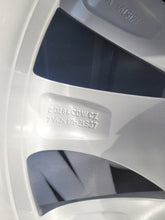 Laden Sie das Bild in den Galerie-Viewer, 1x Alufelge 17 Zoll 7.5" 5x120 6796240 BMW Rim Wheel FEL7328203558hr