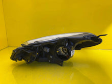 Load image into Gallery viewer, Frontscheinwerfer Toyota Yaris LED Ein Stück (Rechts oder Links) Headlight SCH2009033660ld