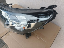 Laden Sie das Bild in den Galerie-Viewer, Frontscheinwerfer Toyota Hilux VIII 0K-177 Links Scheinwerfer Headlight SCH5737574828tr