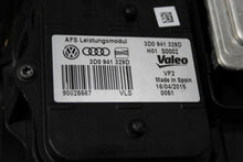 Laden Sie das Bild in den Galerie-Viewer, Frontscheinwerfer VW Golf Sportsvan I 517941034B Xenon Rechts Headlight SCH8516939691jo