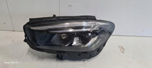 Laden Sie das Bild in den Galerie-Viewer, Frontscheinwerfer Mercedes-Benz Citan W420 4209063800 Links Headlight SCH2697232053kc