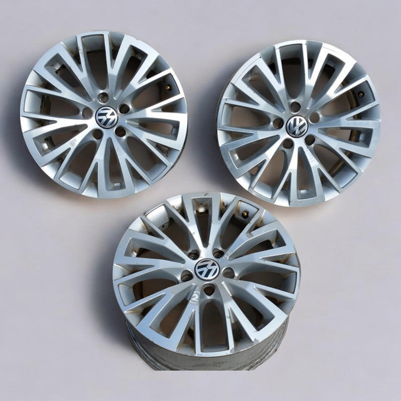 1x Alufelge 17 Zoll 7.0" 5x112 39ET Glanz Silber 7N0601025D VW Sharan Rim Wheel