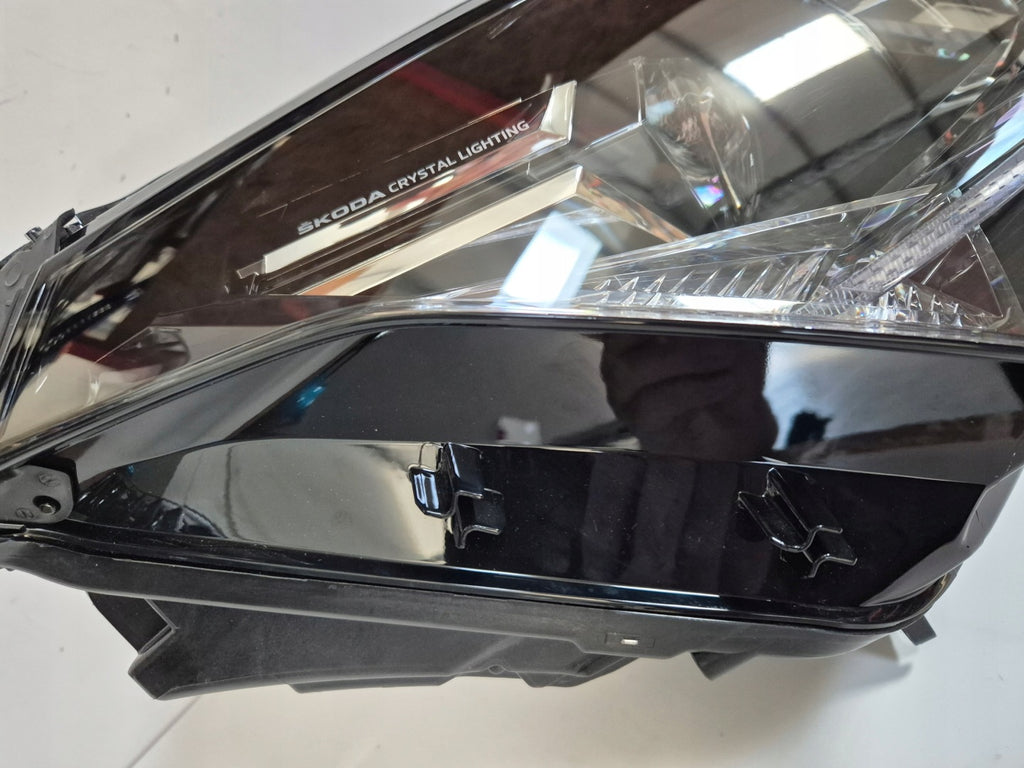 Frontscheinwerfer Skoda Enyaq 5LB941018A LED Rechts Scheinwerfer Headlight SCH2153323764od