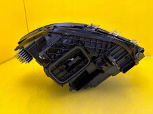 Laden Sie das Bild in den Galerie-Viewer, Frontscheinwerfer Mercedes-Benz W247 A2479067801 LED Rechts Headlight SCH4268308973ra