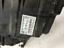 Load image into Gallery viewer, Frontscheinwerfer Man Tge Crafter 7C1941006 7C1941005 Ein Satz Headlight SCH9055721885va