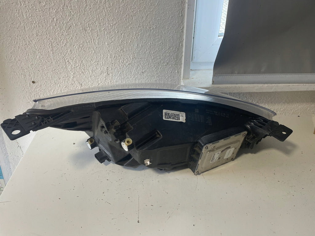 Frontscheinwerfer Ford Focus JX7B-13E015-AE JX7B-13E014-AE LED Rechts oder Links SCH5221059970yt