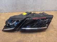Laden Sie das Bild in den Galerie-Viewer, Frontscheinwerfer Skoda Octavia III 5E1941015D Links Scheinwerfer Headlight SCH1041799734cc