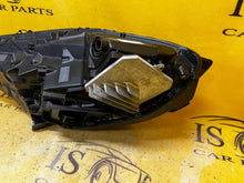 Laden Sie das Bild in den Galerie-Viewer, Frontscheinwerfer Tesla Model 3 1077375-00-C Full LED Links Headlight